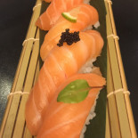 Eimi Sushi Fusion Comida