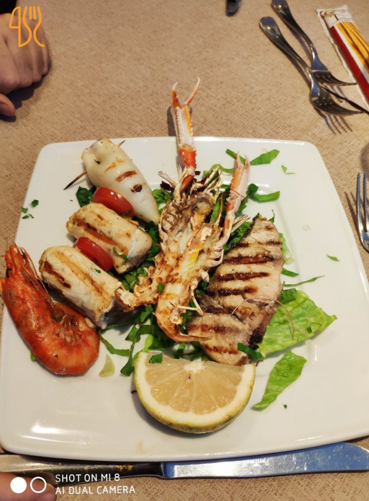 Ai 2 Laghi Comida