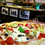 Pizzeria Saviello inside