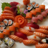 Stuzzi Sushi food