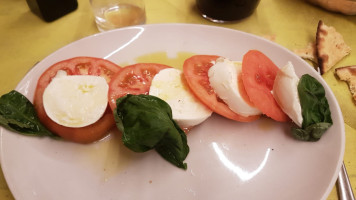 Pizzeria La Piazza food