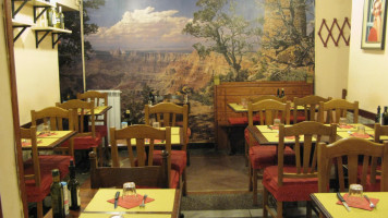 Trattoria Vegia Terralba inside