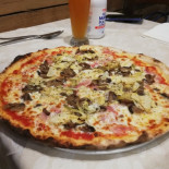 Pizzeria Pavajon food