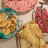 Dal Bolognes Nourriture