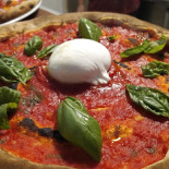 Il Borgo Della Pizza Comida