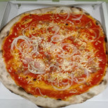 Pizza Pizza Show food