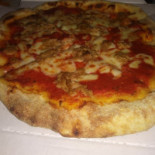 Pizza Pazza food