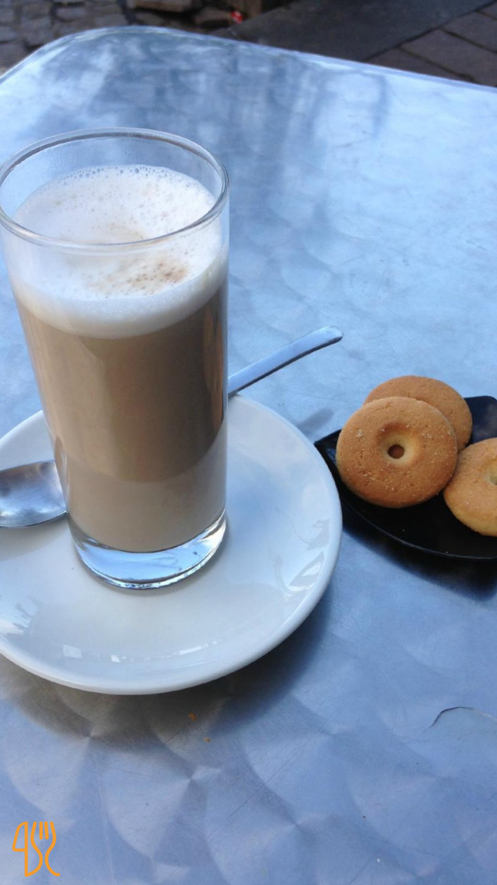 Arx Cafe' Extérieur