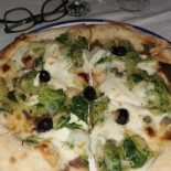 O' Scugnizzo Comida