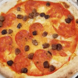 Pizzeria Vesuvio food