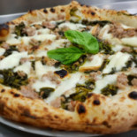 Il Testone Pizza Store food