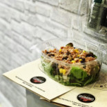 Pizzeria D’asporto Idomi food