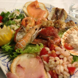 Al Sottopasso Pizzeria Con Cucina food
