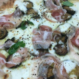 A Puteca D' O Munaciello food