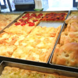 Tracce Di Pizza Outside
