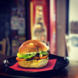 Gnostro food