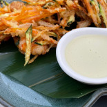 Nikky Sushi food