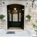 Unglesce Exterior