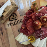 Regina Cafe' Nourriture