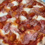 Pizzeria 103 We Tip food