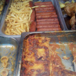 Mondo Pizza food