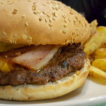 Saloonpub Food