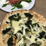 Mmp Pizzeria Nourriture