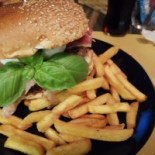 Thomson Pub Comida