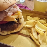 Yokelz Plan B Pub Comida