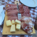 Agriturismo Cascina Mattarello food