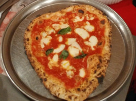 Antica Pizzeria Marigliano food