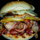 Chop's Pub food