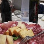 La Contrada food
