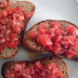 Genuine Bread And Fruit Nourriture