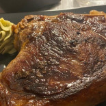 Ebrius Wine Beef Comida