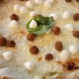 Da Davide • Pizza More Nourriture