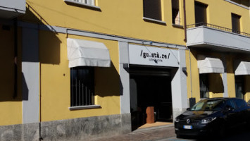 Gustare Oltrecucina outside