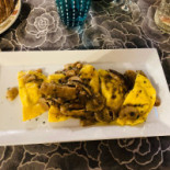 Re Di Macchia food