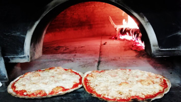 Pizzeria Super ChambleÉ food