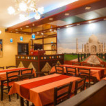 Namaste Indiano inside