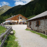 Malga Revo Comida