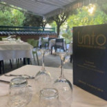 Unto À l'intérieur