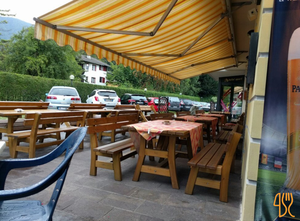 Sport Pizzeria À l'intérieur