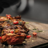 Manzo Steakhouse food