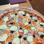 Pizzeria 103 We Tip food
