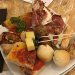 Dezzutto Nourriture