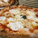Magnopizza Nourriture