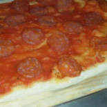A Tutta Pizza food