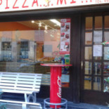 Strapizza Exterior