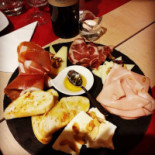Attiani Comida